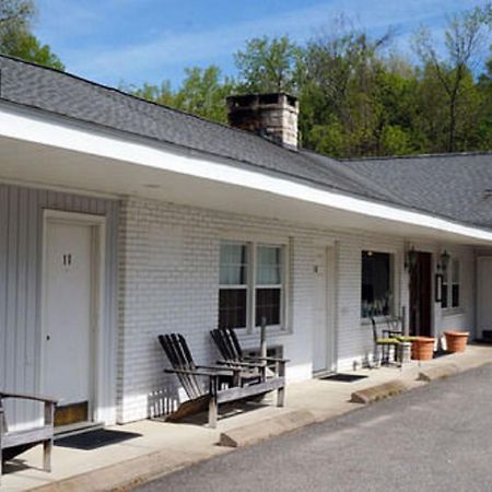 Inn At Iron Masters Lakeville Buitenkant foto