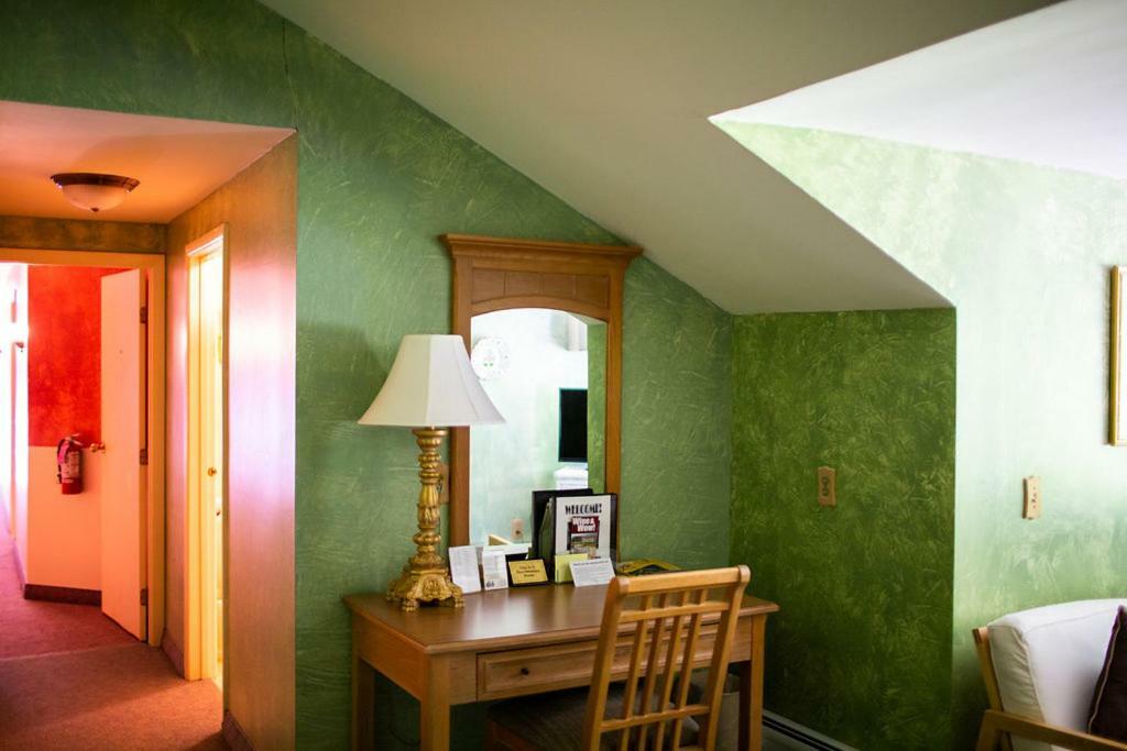 Inn At Iron Masters Lakeville Buitenkant foto